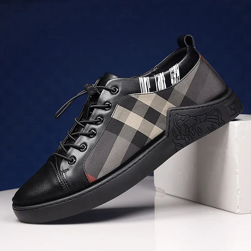Breathable Checkered Cloth Board Shoes for Men