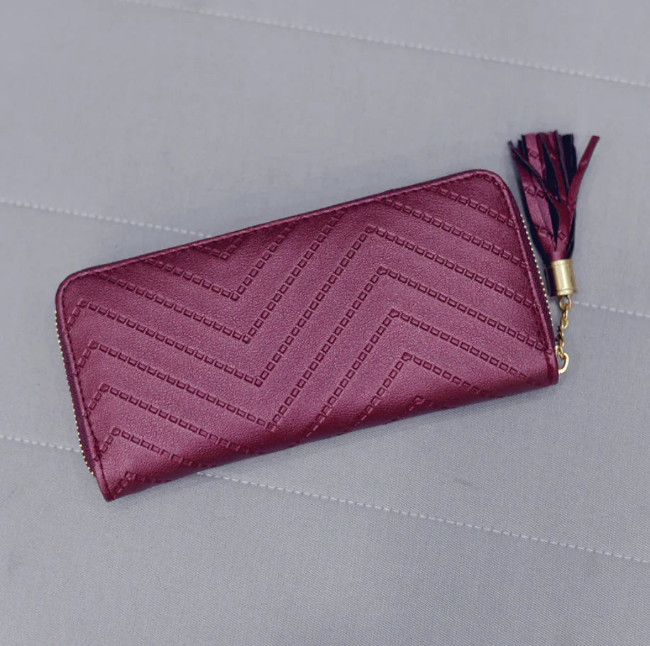 Stylish Long Women's Wallet with Zipper and Phone Pouch