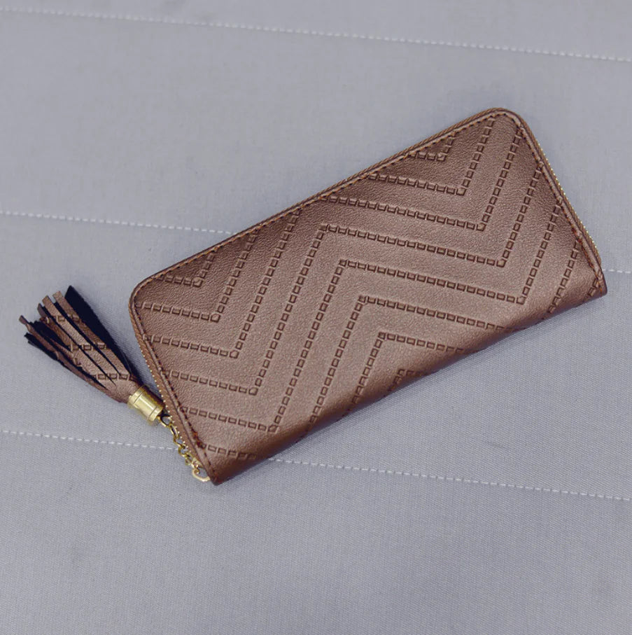 Stylish Long Women's Wallet with Zipper and Phone Pouch