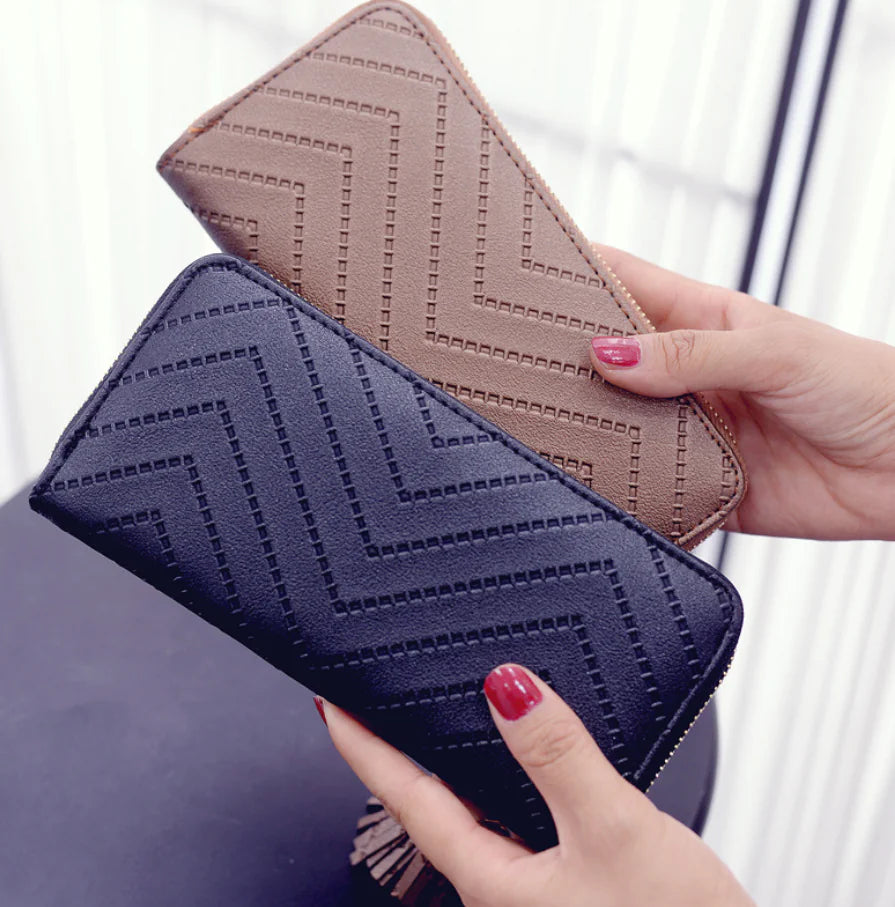 Stylish Long Women's Wallet with Zipper and Phone Pouch