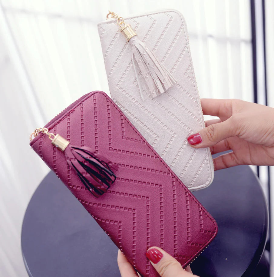 Stylish Long Women's Wallet with Zipper and Phone Pouch