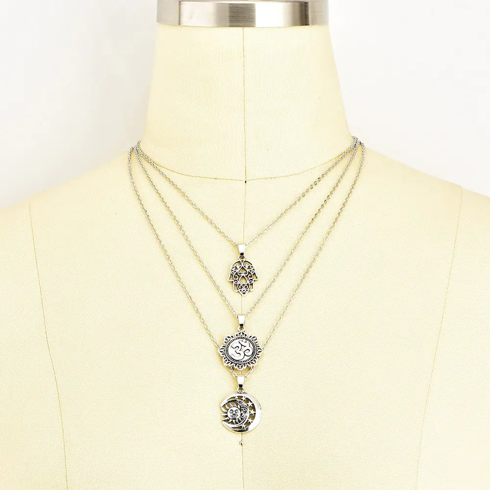 3D Star and Moon Pendant Layered Necklace