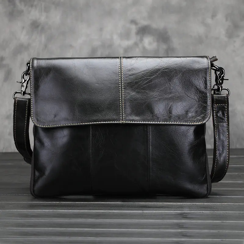 Sleek Leather Travel Bag